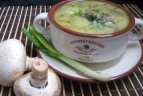 Кусочек Франции в тарелке – сырный суп с грибами