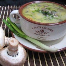 Кусочек Франции в тарелке – сырный суп с грибами